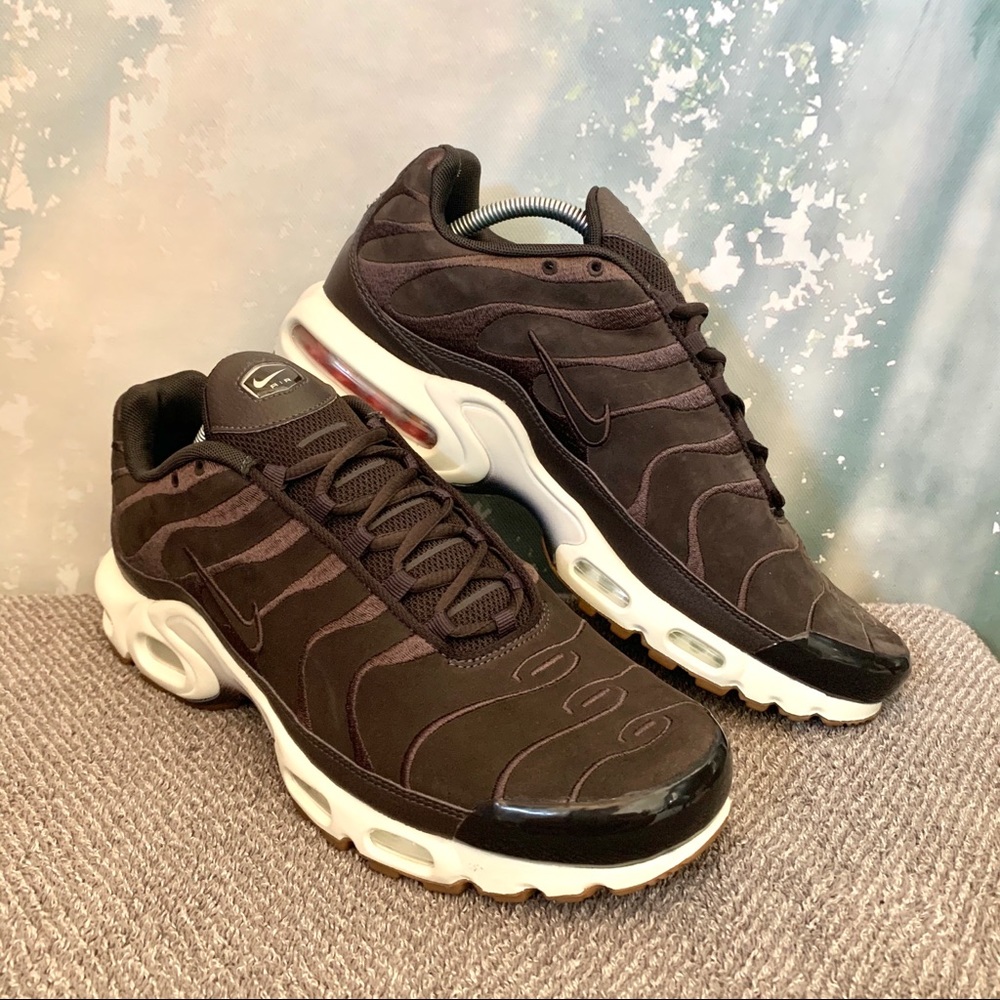 NEW Nike Air Max Plus EF Velvet Brown Sail Sneaker - Picture 1 of 9